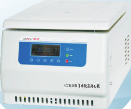 Exploitation sûre réfrigérée de exposition automatique de la centrifugeuse de bureau CTK48R