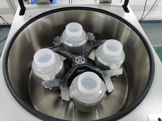 Centrifugeuse à vitesse réduite aérée 5500rpm avec le rotor d'oscillation