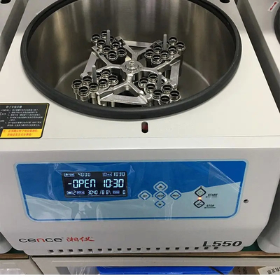 L550 Laboratoire de médecine clinique Centrifugeuse de table à basse vitesse Grande capacité