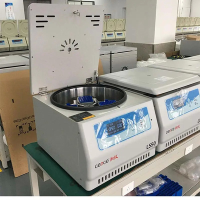L550 Laboratoire de médecine clinique Centrifugeuse de table à basse vitesse Grande capacité