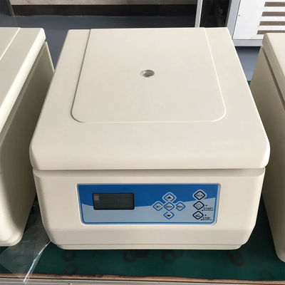 L420 Centrifugeuse à cence avec rotor oscillant 4x50ml