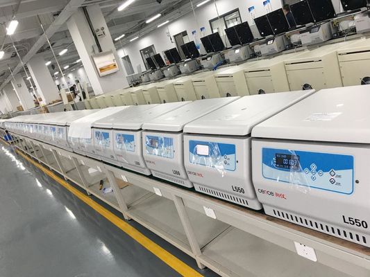 Centrifuge de laboratoire L550 Cence, 5310xg RCF max, capacité 4x500ml, faible bruit <65dB(A), centrifugeuse de paillasse à basse vitesse
