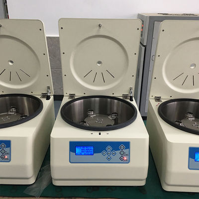 Centrifuge basse vitesse L420 avec contrôle par microprocesseur, écran LCD et rotor en acier inoxydable pour la recherche clinique