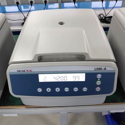 L500-A Centrifugeuse à basse vitesse avec 1 an de garantie, pièces de rechange gratuites et rotors en acier inoxydable pour la recherche clinique