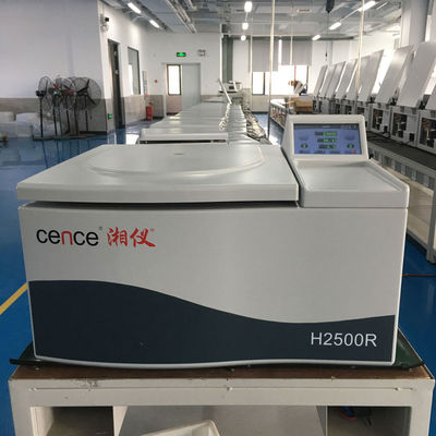 Centrifuge réfrigérée à grande vitesse Xiangyi H2500R 25000RPM 50560XG avec capacité de 6*100ml pour utilisation en laboratoire