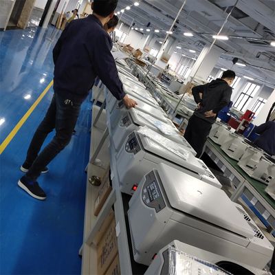 Centrifuge réfrigérée à grande vitesse de paillasse modèle H1650R avec une vitesse maximale de 16500 tr/min et une FCR maximale de 21532xg