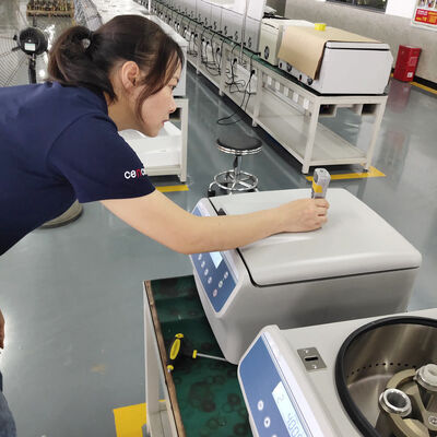 Machine de centrifugation PRP avec une vitesse maximale de 5000 tr/min, 3555xg RCF et écran LCD pour usage en laboratoire